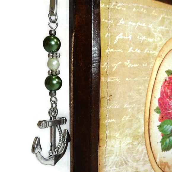 Shepherd Hook Beaded Charm Bookmark Handmade #29 - Picture 4 of 4
